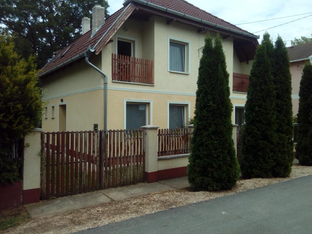 Eva Vendeghaz Guesthouse Hajduszoboszlo Exterior photo